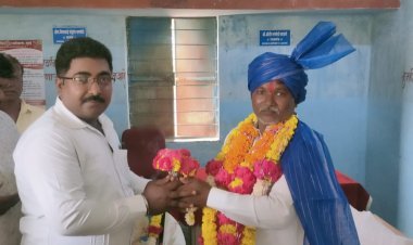 तंटामुक्त अध्यक्षपदी संजय मणुरे यांची बिनविरोध निवड.